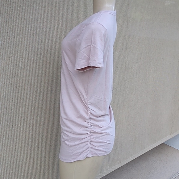 NWT Isabel Maternity Short Sleeve V-Neck Side Shirred Maternity T-Shirt - Size S - Picture 3 of 8